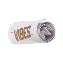 Load image into Gallery viewer, Vibes Rolling Papers Tips Booklet

